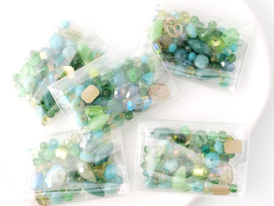 green glass beads pack