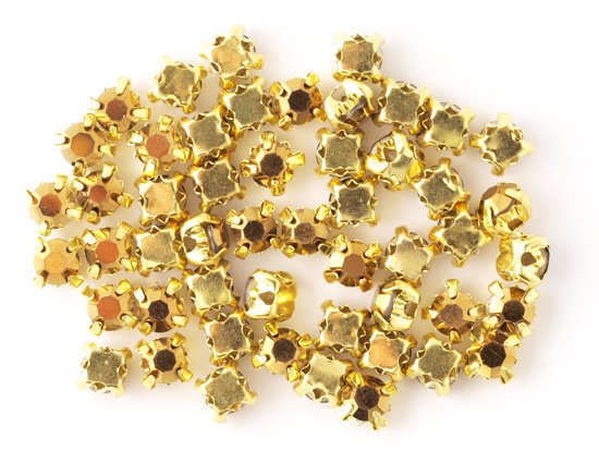 gold round glass gold setting 4mm