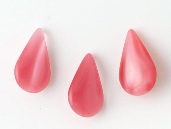 vintage pink tear drop glass 13x7.8mm