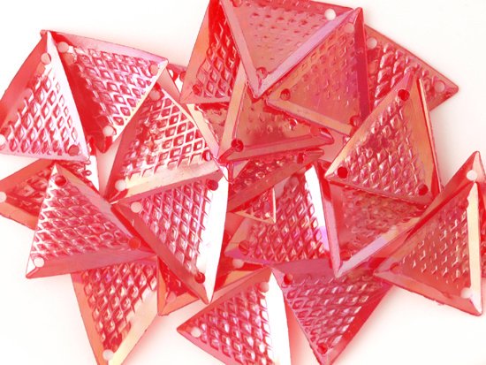 clear red triangle spangle 15mm