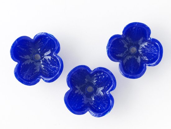 vintage navy 4petal flower beads 13mm
