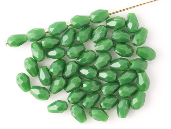 green tear drop cut beads 5mm