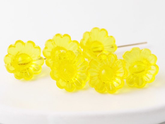 vintage clear yellow flower beads 12x7mm