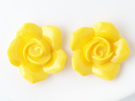 vintage yellow rose cabochon 23mm