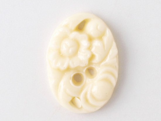 vintage ivory flower oval cabochon 18x13mm