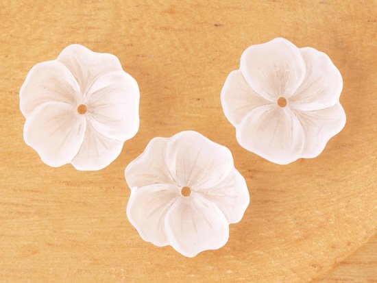 vintage frost clear flower beads 13.5mm