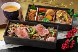 【2025冬弁当】近江牛ローストビーフ乗せ八宝菜ご飯とハンバーグコロッケ二段弁当 【期間限定・無料茶付き】
