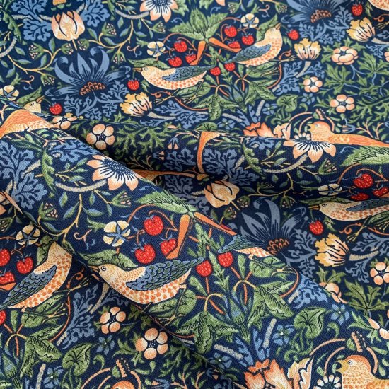 MODA Fabrics モダファブリック Strawberry Thief ストロベリーシーフ - bleu de nimes（ブルー ドゥニーム）