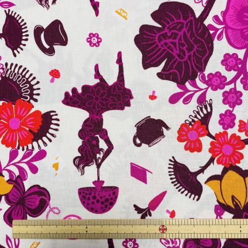 <img class='new_mark_img1' src='https://img.shop-pro.jp/img/new/icons1.gif' style='border:none;display:inline;margin:0px;padding:0px;width:auto;' />MODA FABRICS  Ruby Star  Hello Alice  륢ꥹܥ꡼