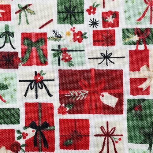 <img class='new_mark_img1' src='https://img.shop-pro.jp/img/new/icons1.gif' style='border:none;display:inline;margin:0px;padding:0px;width:auto;' />Riley Blake Charming Christmas  ꥹޥץ쥼