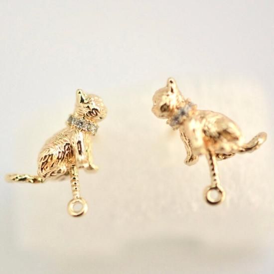 真鍮 猫チャーム ステンレスピアス 金アレ対応 猫モチーフアクセサリーパーツ | アクセサリー