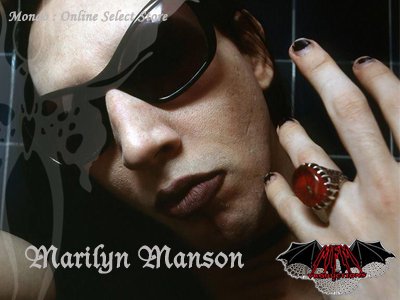 MFM | Wearing : Marilyn Manson | OVAL RING RED | SWR-01 RED | 公式通販 - Mondo  ONLINE SHOP