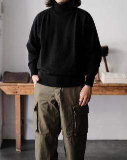 Nikki ESSENTIAL PIECES / All-yak Turtleneck (Unisex) col.Black  Navy