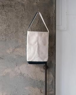 OUTIL / SAC MOUCHARD BOUTEILLE col.Ecru / Indigo