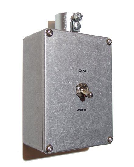 SINGLE TOGGLE SWITCH-box - slaptone online store