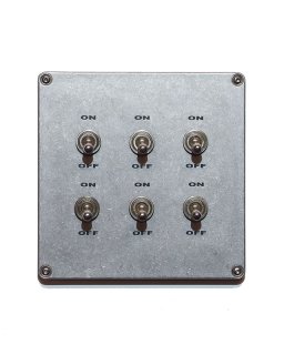 SEXTUPLE TOGGLE SWITCH-face