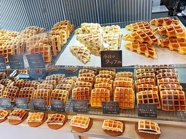 街のちいさな創作ワッフル屋「Kuroffle」