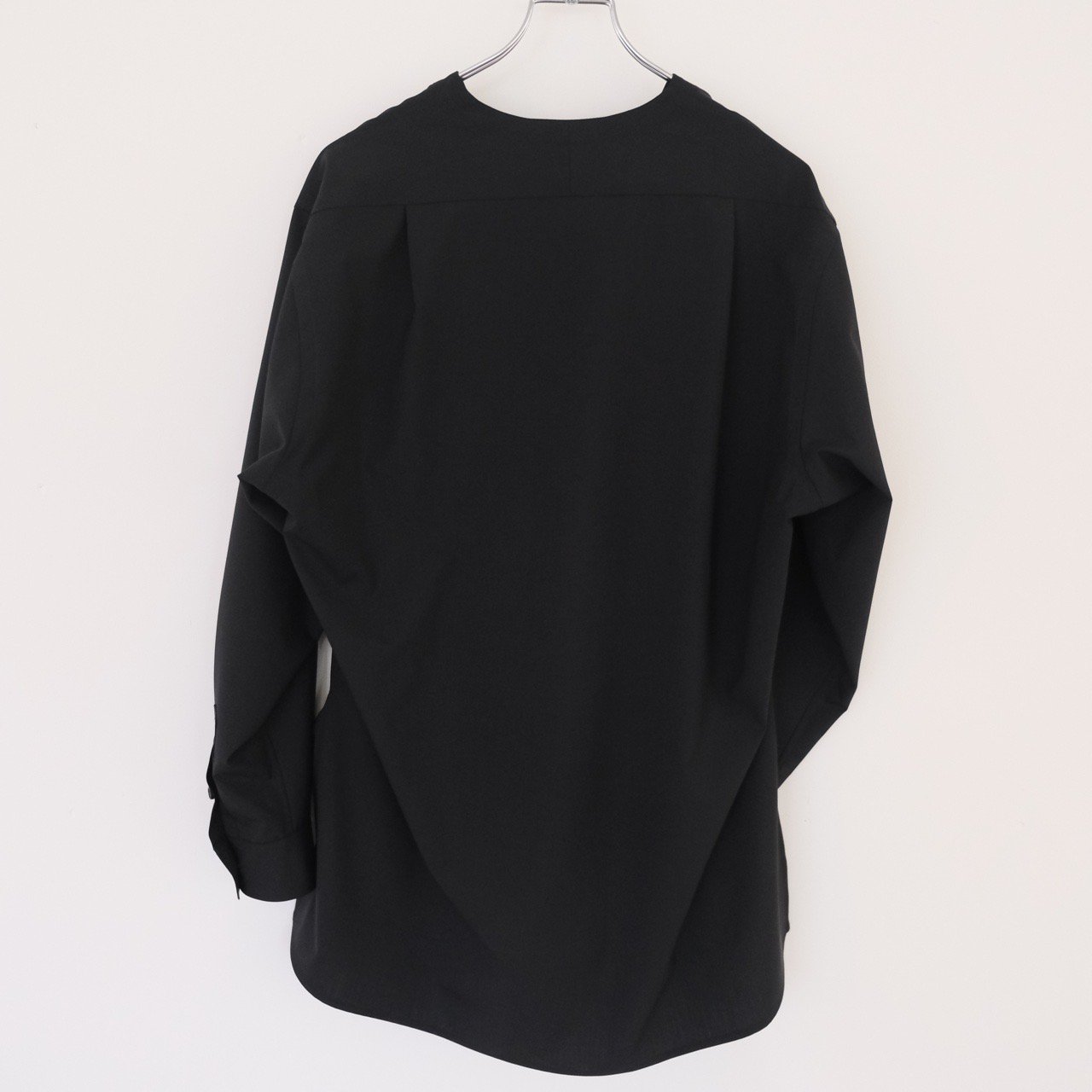 un/unbient (アン) / V-NECK PULLOVER SHIRT(Black)