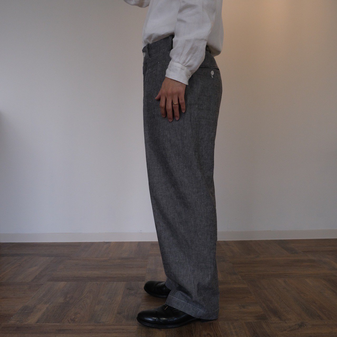 Gorsch(ゴーシュ）/ Rough Woven Twill Two In-tack Wide