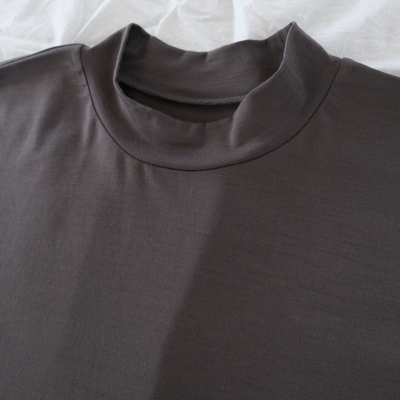 un/unbient (アン) / washable wool mock neck cutsew（2 colors）