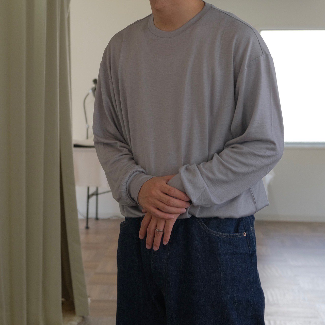 un/unbient(アン アンビエント）/ crewneck 72/2 washable wool knit