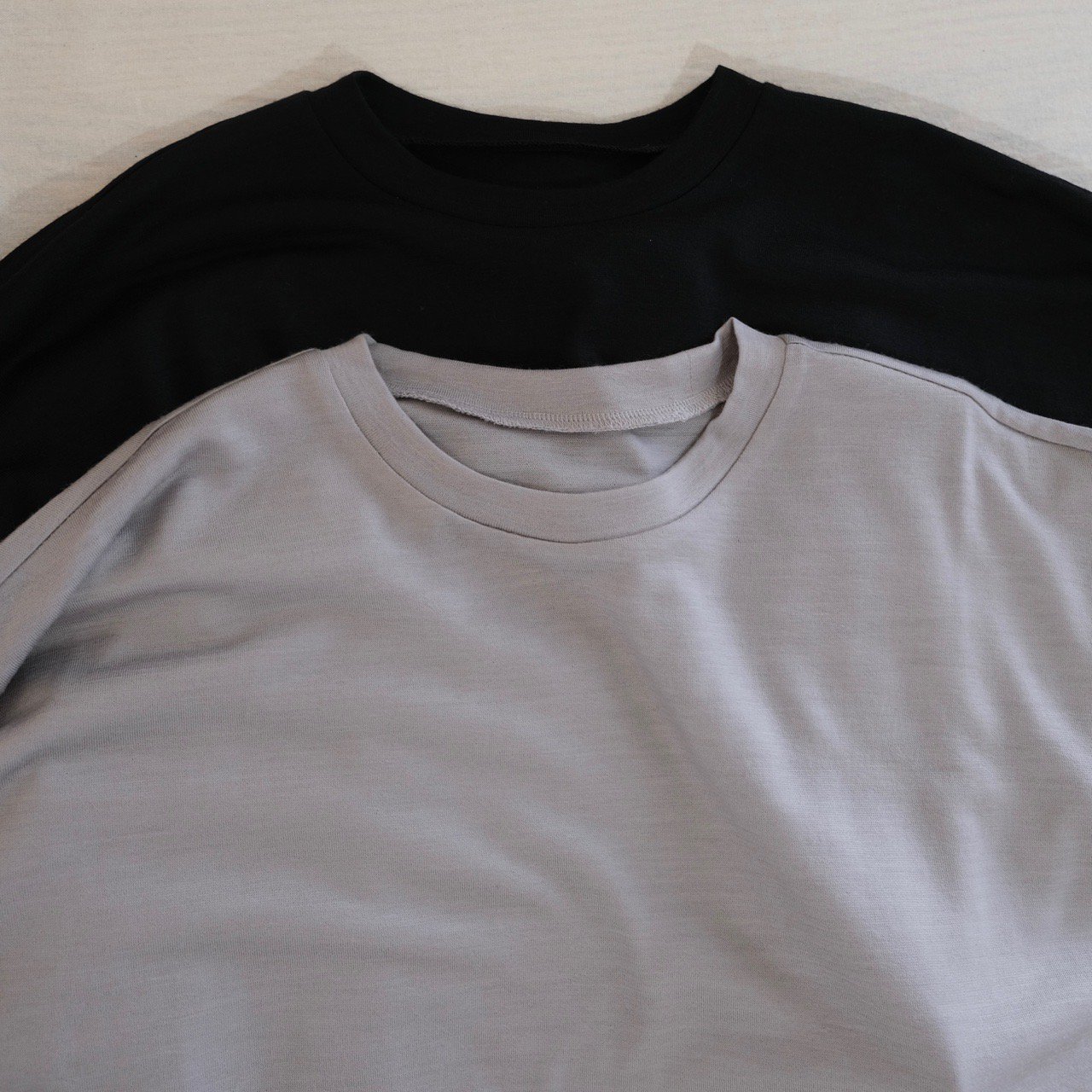 un/unbient(アン アンビエント）/ crewneck 72/2 washable wool knit