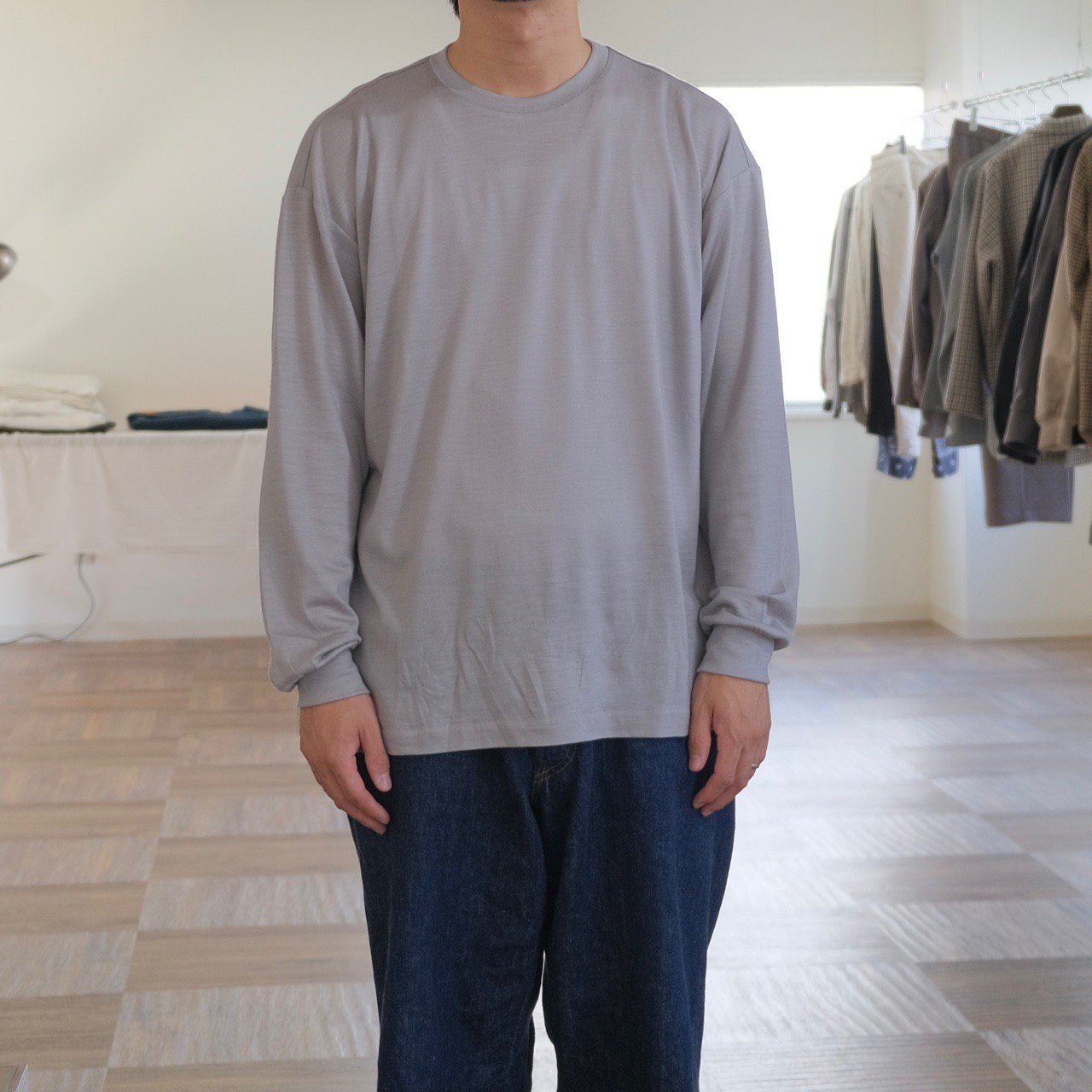 un/unbient(アン アンビエント）/ crewneck 72/2 washable wool knit