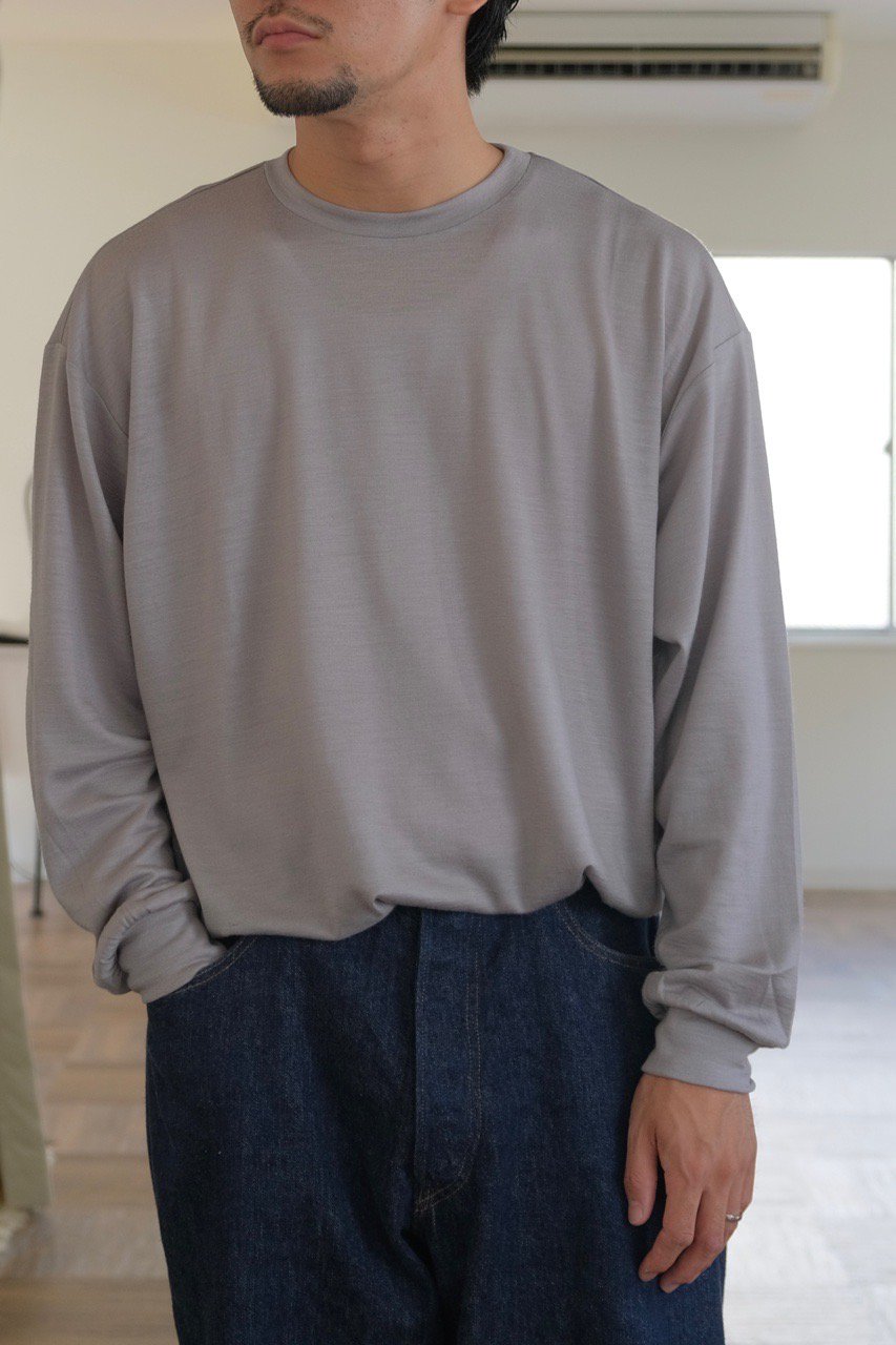 un/unbient(アン アンビエント）/ crewneck 72/2 washable wool knit