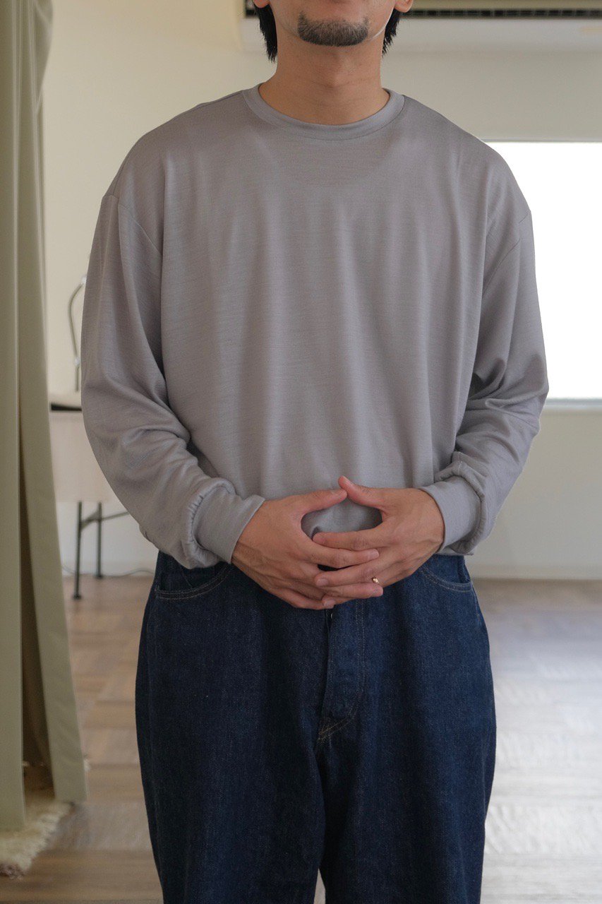 un/unbient(アン アンビエント）/ crewneck 72/2 washable wool knit