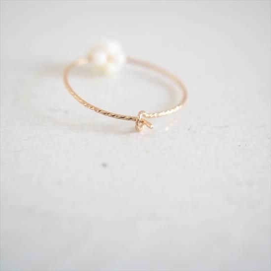 ピアス【Swing】/14KGF*ミニ編み玉サンゴ+フープピアス