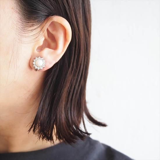 イヤリング【Vintage】/淡水パール7mmビジュー囲みイヤリング