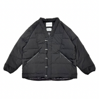 <img class='new_mark_img1' src='https://img.shop-pro.jp/img/new/icons47.gif' style='border:none;display:inline;margin:0px;padding:0px;width:auto;' />White Mountaineering x TAION HANTEN DOWN JACKET Black