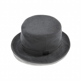 <img class='new_mark_img1' src='https://img.shop-pro.jp/img/new/icons47.gif' style='border:none;display:inline;margin:0px;padding:0px;width:auto;' />HEADS<br>MELTON SILK HAT 