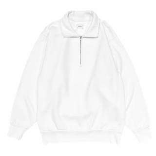 <img class='new_mark_img1' src='https://img.shop-pro.jp/img/new/icons25.gif' style='border:none;display:inline;margin:0px;padding:0px;width:auto;' />CIOTA<br>Half Zip Sweatshirt Off