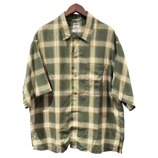 <img class='new_mark_img1' src='https://img.shop-pro.jp/img/new/icons47.gif' style='border:none;display:inline;margin:0px;padding:0px;width:auto;' />BARNS OUTFITTERS OMBRE CHECK SS-SHIRT Khaki (С󥺥ȥեå BR-24201 ֥ å )