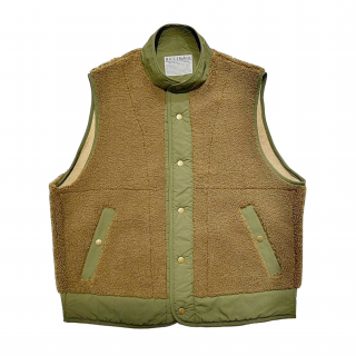 <img class='new_mark_img1' src='https://img.shop-pro.jp/img/new/icons1.gif' style='border:none;display:inline;margin:0px;padding:0px;width:auto;' />BARNS OUTFITTERS  UTILITY BOA VEST KHAKI