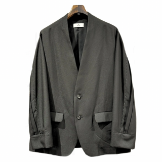 <img class='new_mark_img1' src='https://img.shop-pro.jp/img/new/icons47.gif' style='border:none;display:inline;margin:0px;padding:0px;width:auto;' />itochi Polyester linon pleated sleeve collarless jacket Black (itJK08-20 ȥ ץ꡼ĥ꡼ 顼쥹 㥱å) 