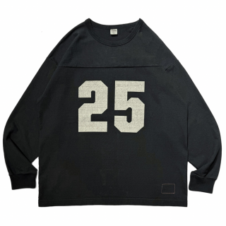 <img class='new_mark_img1' src='https://img.shop-pro.jp/img/new/icons65.gif' style='border:none;display:inline;margin:0px;padding:0px;width:auto;' />BARNS OUTFITTERS<br>10/-90s Heavy Weight<br>Football L/S T-shirt<br>-NUMBERING- Black