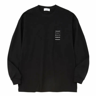 <img class='new_mark_img1' src='https://img.shop-pro.jp/img/new/icons1.gif' style='border:none;display:inline;margin:0px;padding:0px;width:auto;' />POET MEETS DUBWISE<br>PMD MORE MASSIVE BASS<br>Loose Fit L/S T-Shirt Black