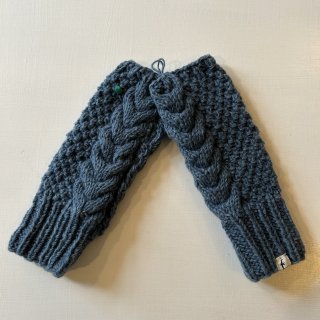 Slow Hands / vegidye aran knit hand warmer