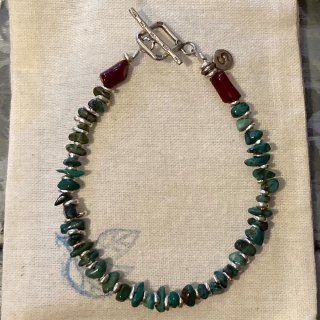 Slow Hands / turq beads bracelet