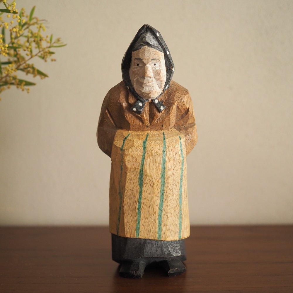 木彫りのおじいさん | 木製の可愛らしい老人人形 - mitikusa