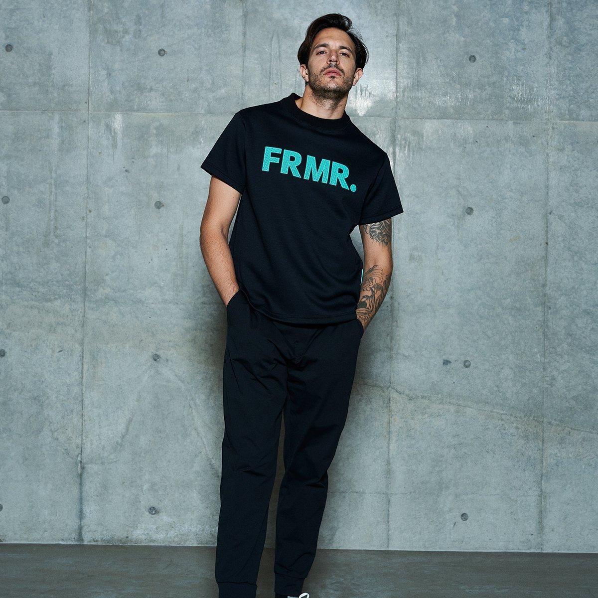 FCLS ブラック Tシャツ Mサイズ 1100951P4435402001?$VS_1500$