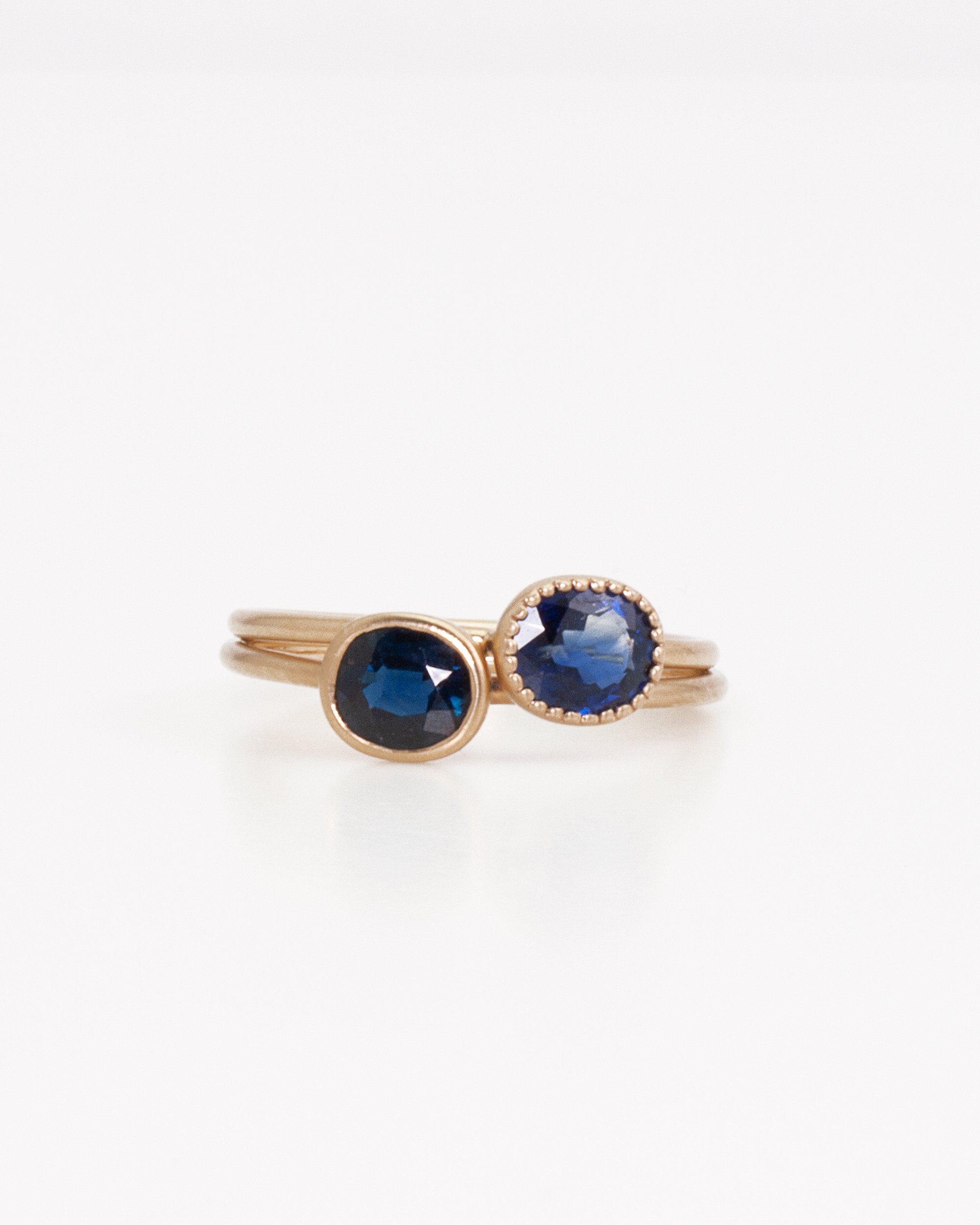 K18 Sapphire Ring / Oval - Altgraph