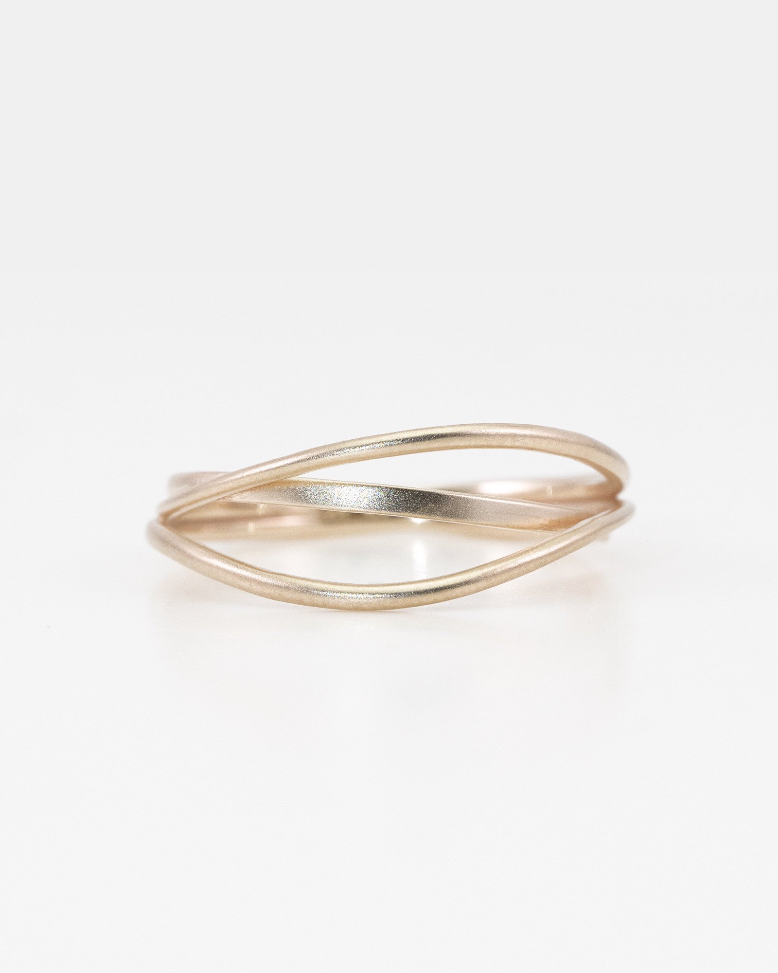 K10 Night Breeze Ring