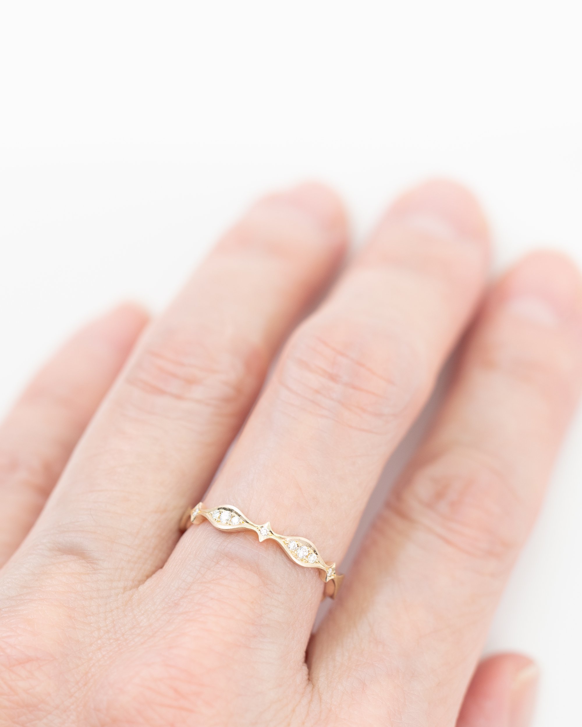 K10・K18 Loop Ring / Nine Diamonds - Altgraph