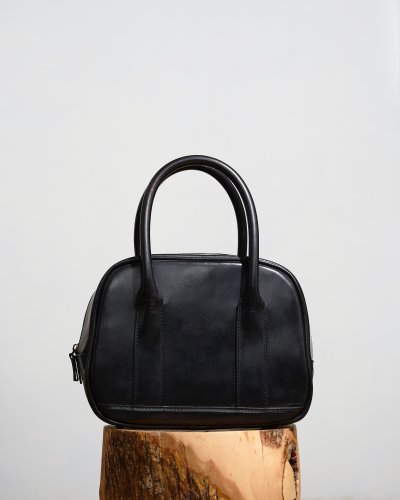 <br />SOMBRELO<br />
<br />Horween Leather Hand Bag<br />
