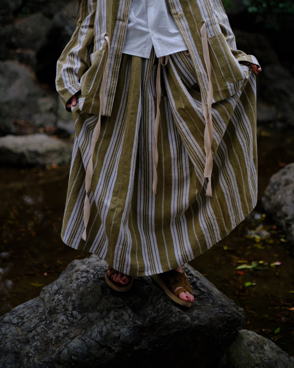 Whiteread, Vintage Linen Back Gather Skirt - SOMBRELO