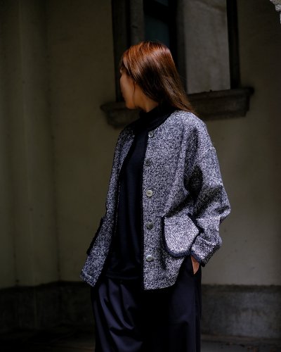 <br />tsuki.s<br />
<br />Wool Silk Fringe Jacket<br />