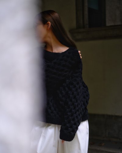 <br />NIDO<br />
<br />Waffle Sweater<br />
